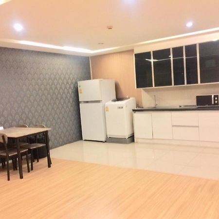 iCheck inn Skyy Sukhumvit 1 Bangkok Exteriör bild