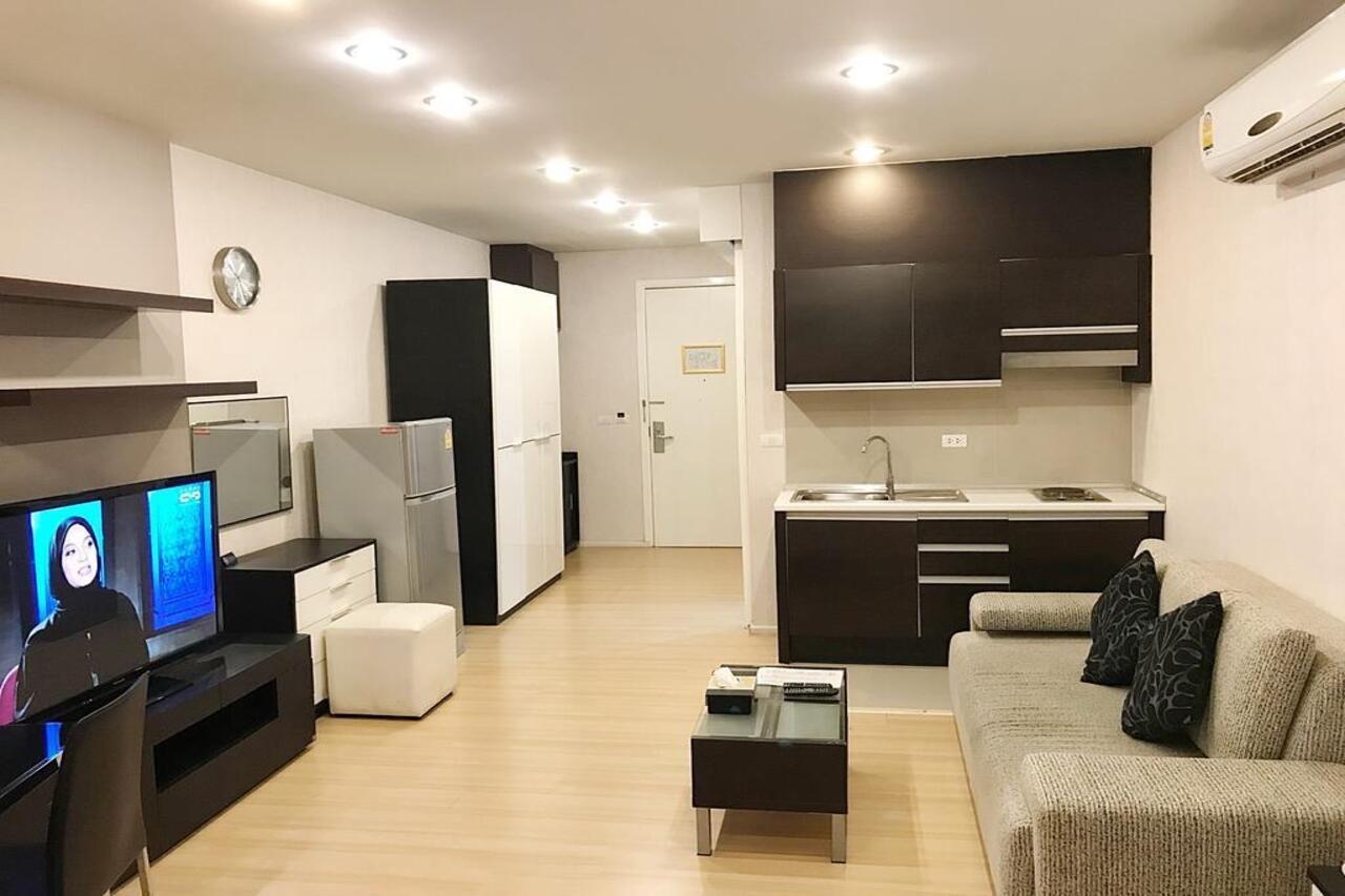 iCheck inn Skyy Sukhumvit 1 Bangkok Exteriör bild