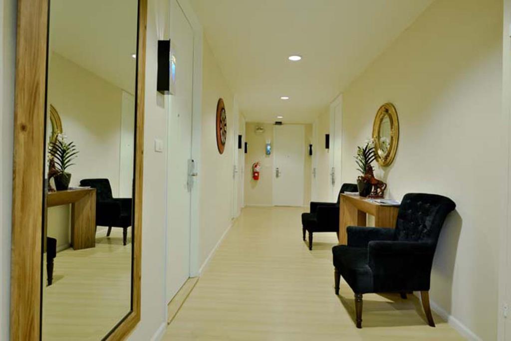 iCheck inn Skyy Sukhumvit 1 Bangkok Exteriör bild